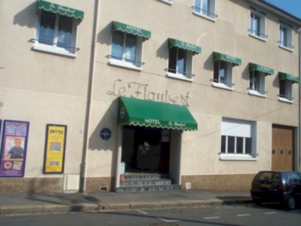 Hotel Le Flaubert Fougères エクステリア 写真